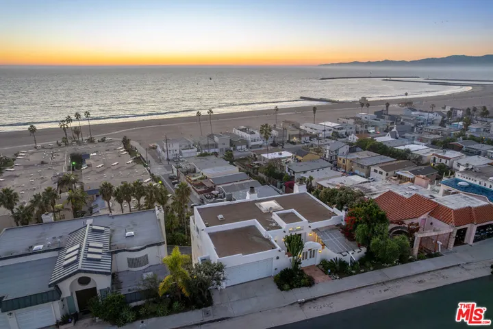 7047 Vista Del Mar Lane, Playa Del Rey, California 90293