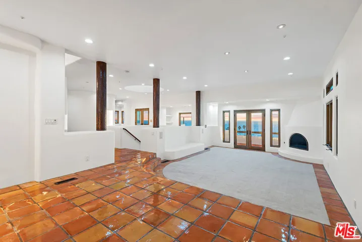 7047 Vista Del Mar Lane, Playa Del Rey, California 90293