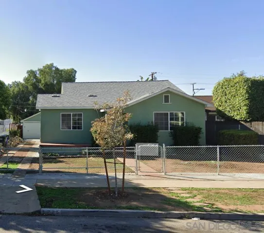 426 E Ave, National City, California 91950