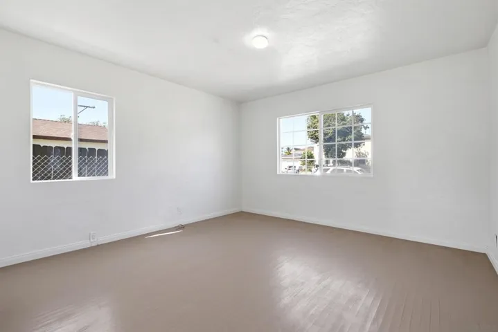 426 E Ave, National City, California 91950