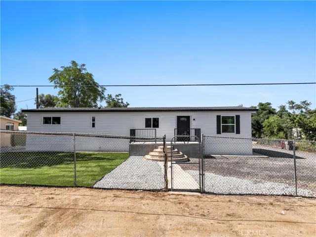 21133 Kinney, Perris, California 92570