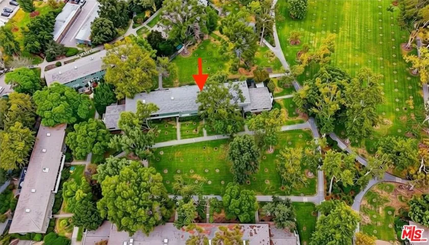 5327 Village, Los Angeles, California 90016