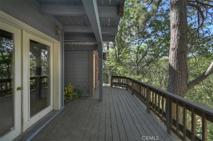 30228 Elfin Court, Running Springs, California 92382