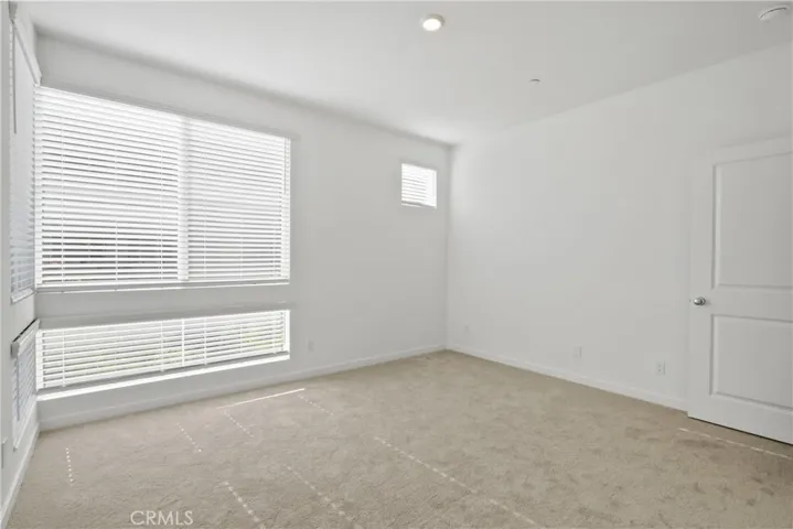 960 N Tangent Privado 305, Ontario, California 91764
