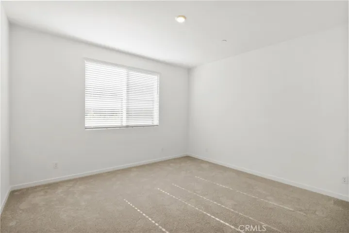 960 N Tangent Privado 305, Ontario, California 91764