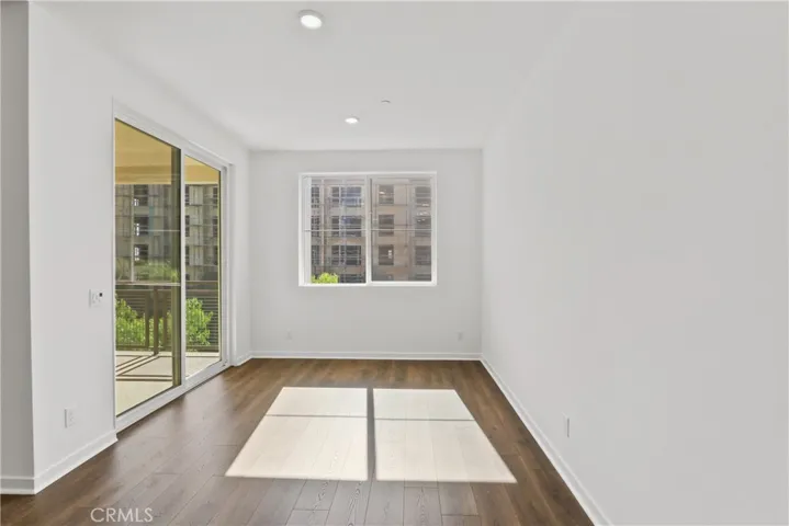 960 N Tangent Privado 305, Ontario, California 91764