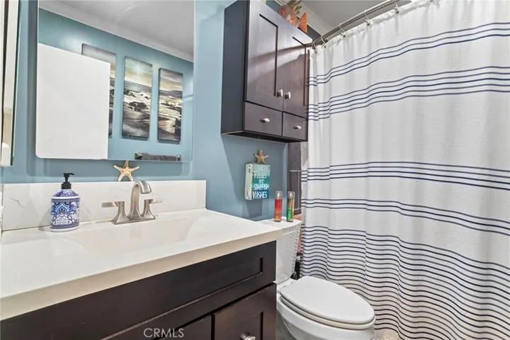 BATHROOM #1
