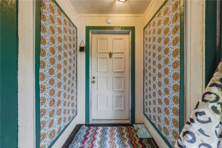 Enclosed porch