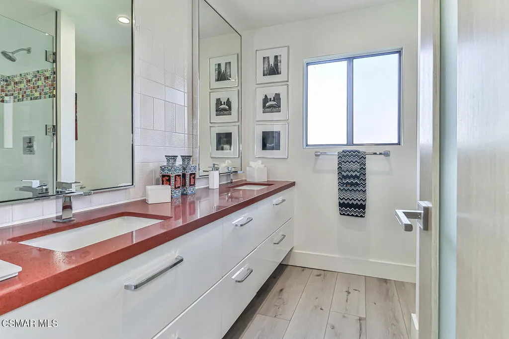 Upstairs bathroom