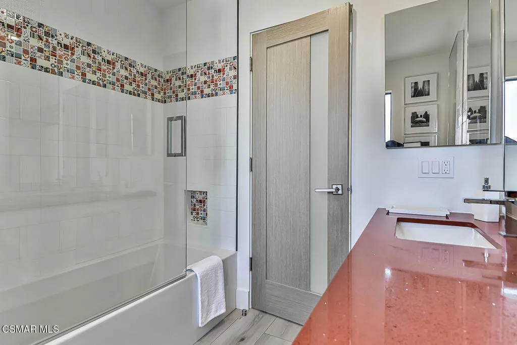 Upstairs bathroom