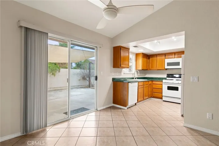 1093 Merced Way, Hemet, California 92545