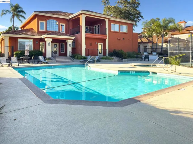 7052 Dublin Meadows St H, Dublin, California 94568