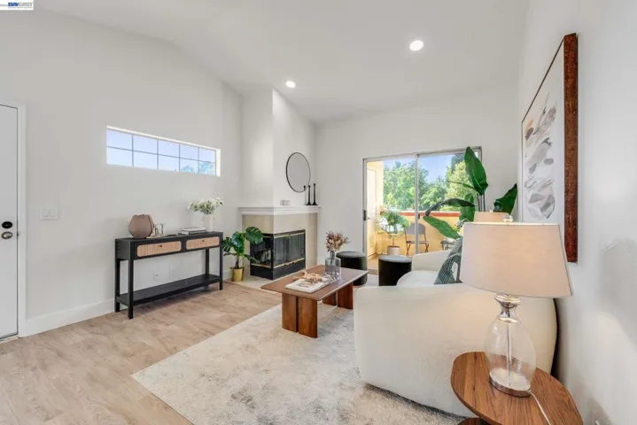 7052 Dublin Meadows St H, Dublin, California 94568