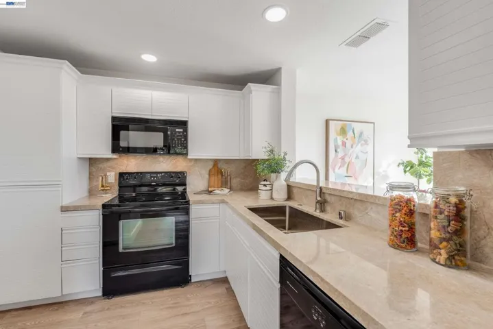 7052 Dublin Meadows St H, Dublin, California 94568