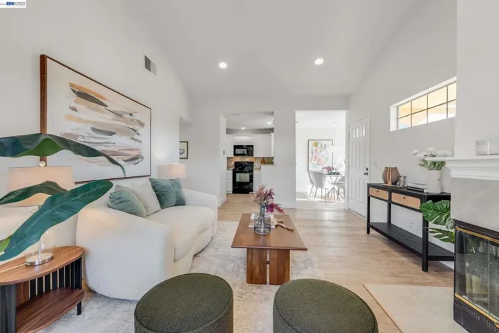 7052 Dublin Meadows St H, Dublin, California 94568
