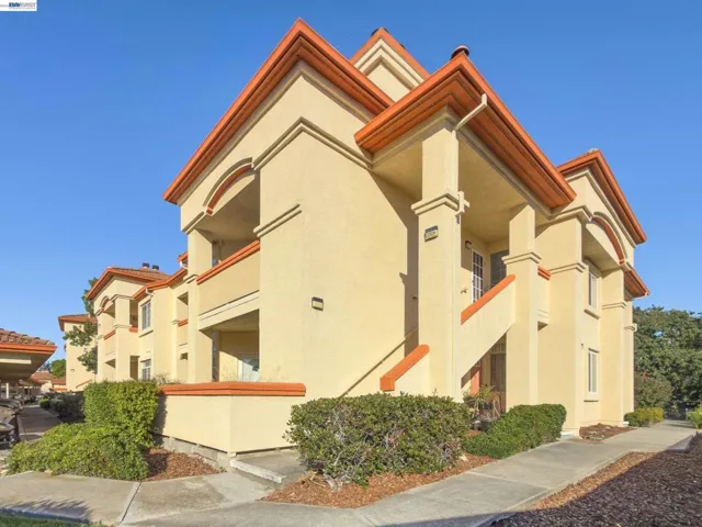 7052 Dublin Meadows St H, Dublin, California 94568