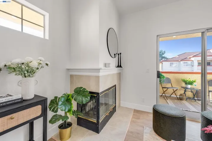 7052 Dublin Meadows St H, Dublin, California 94568