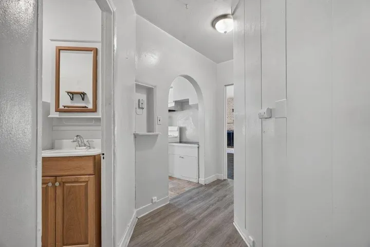 721 9th Street, Pacific Grove, California 93950