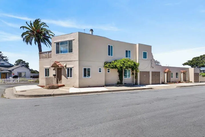 721 9th Street, Pacific Grove, California 93950