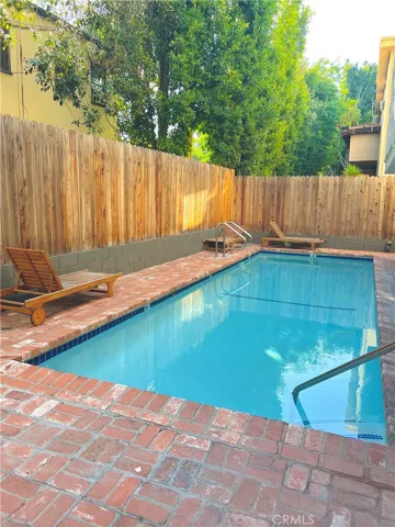 700 Westmount 202, West Hollywood, California 90069