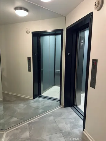 700 Westmount 202, West Hollywood, California 90069