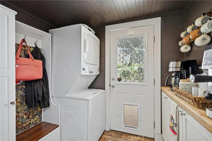 Mud room/laundry/coffee bar