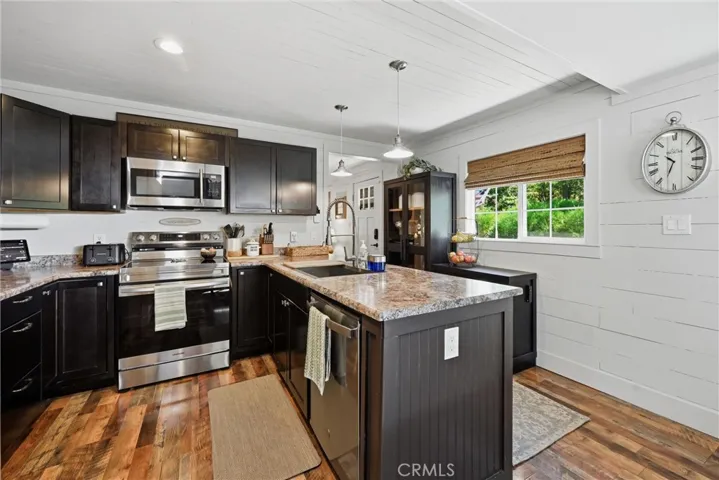 17337 Maple Shadows, Cobb, California 95461