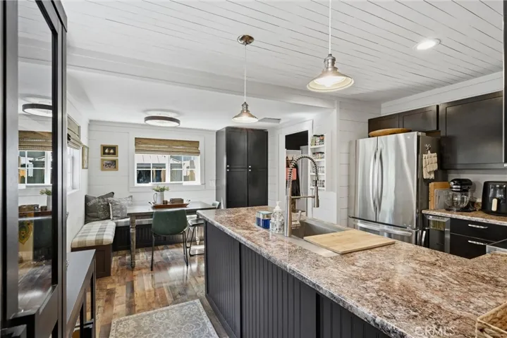 17337 Maple Shadows, Cobb, California 95461