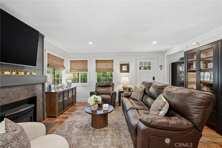 17337 Maple Shadows, Cobb, California 95461