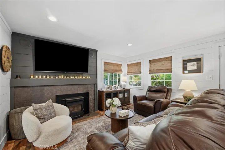 17337 Maple Shadows, Cobb, California 95461