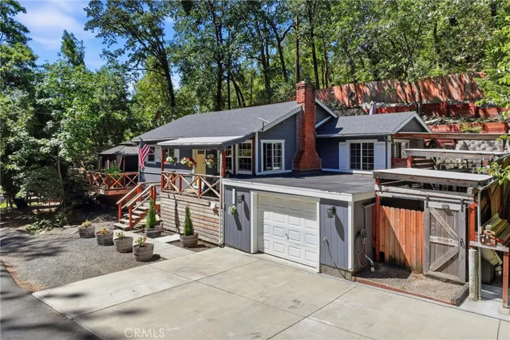 17337 Maple Shadows, Cobb, California 95461