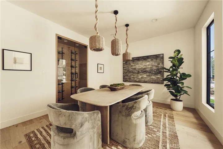 4195 Alonzo Ave, Encino, California 91316
