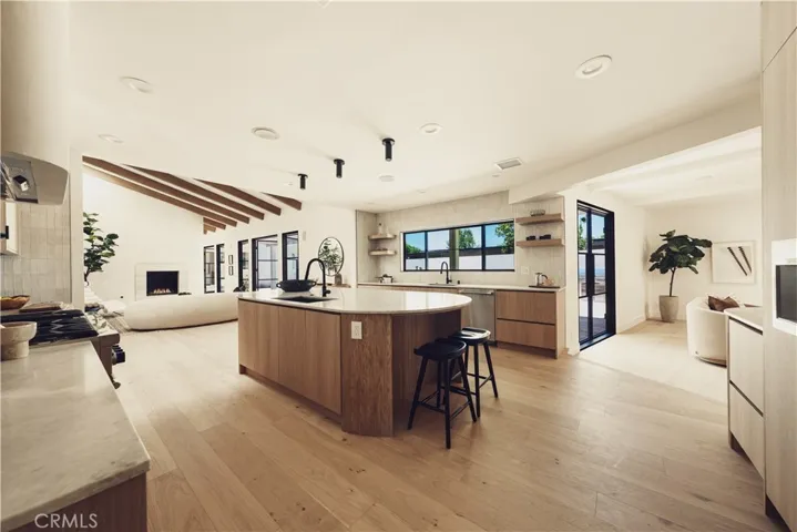 4195 Alonzo Ave, Encino, California 91316