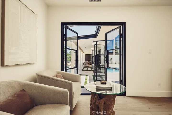 4195 Alonzo Ave, Encino, California 91316