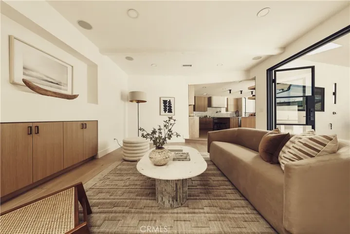 4195 Alonzo Ave, Encino, California 91316