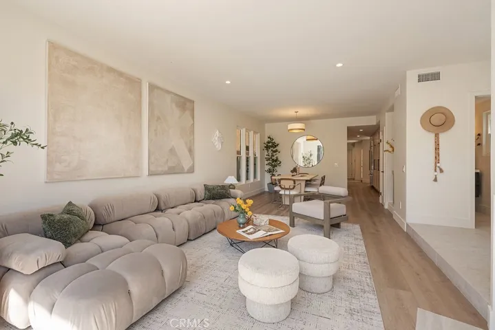 519 10th, Huntington Beach, California 92648