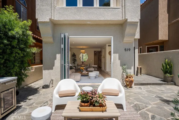 519 10th, Huntington Beach, California 92648