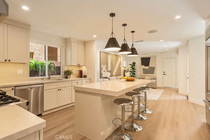 519 10th, Huntington Beach, California 92648