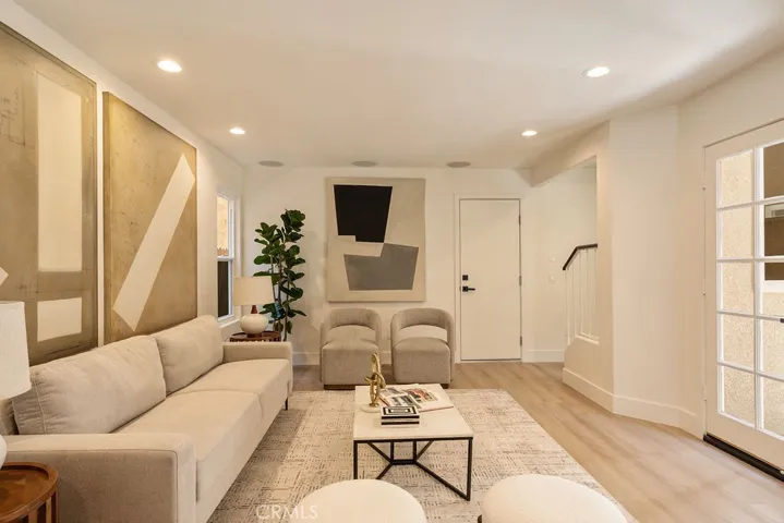 519 10th, Huntington Beach, California 92648