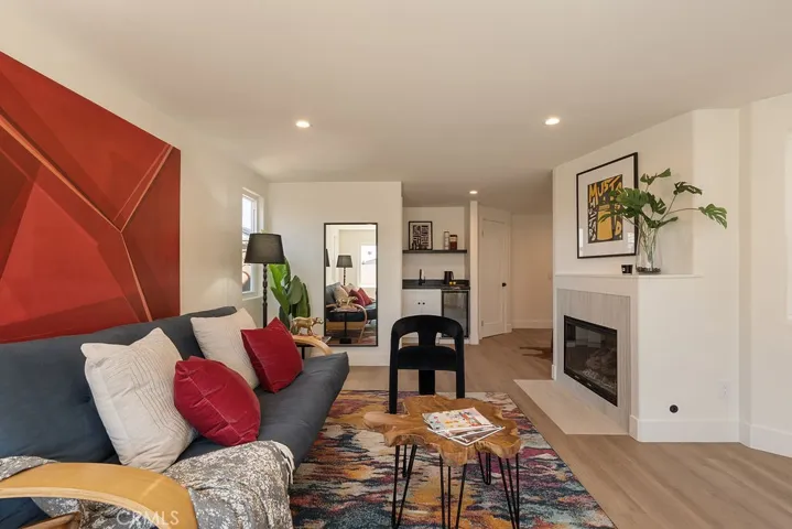 519 10th, Huntington Beach, California 92648