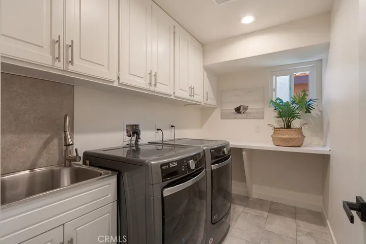 519 10th, Huntington Beach, California 92648