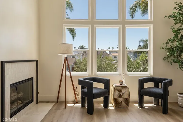 519 10th, Huntington Beach, California 92648