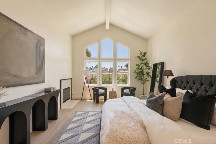 519 10th, Huntington Beach, California 92648