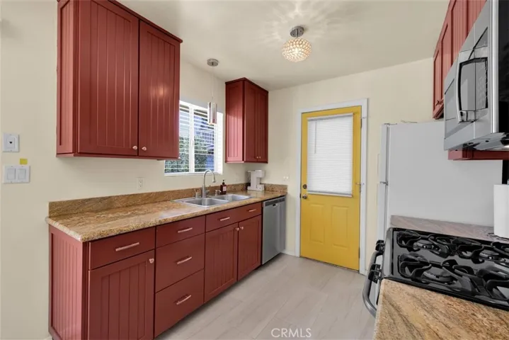 57556 Pueblo, Yucca Valley, California 92284