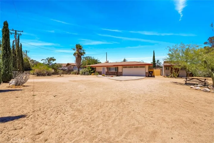57556 Pueblo, Yucca Valley, California 92284