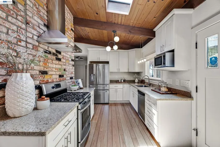 2245 Pelham Pl, Oakland, California 94611