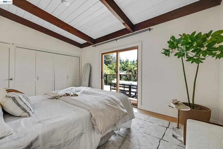 2245 Pelham Pl, Oakland, California 94611
