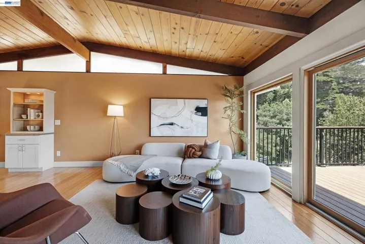 2245 Pelham Pl, Oakland, California 94611