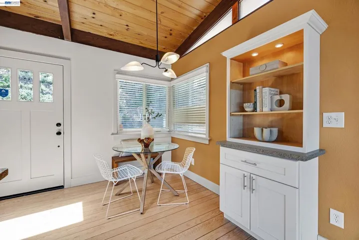 2245 Pelham Pl, Oakland, California 94611