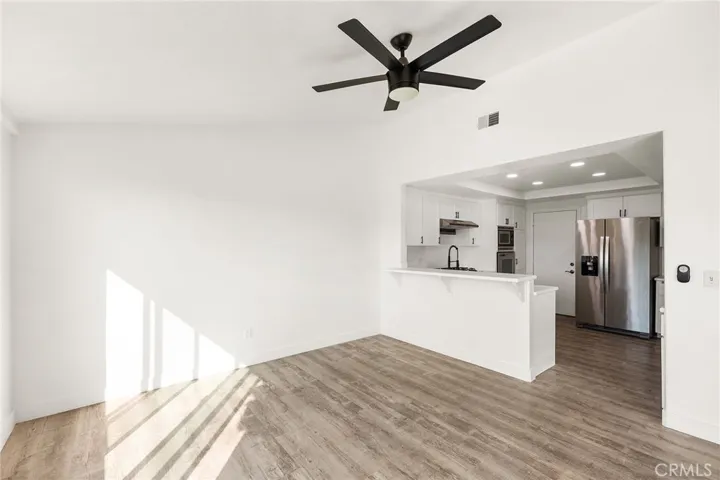 1232 La Paloma Glen, Escondido, California 92026